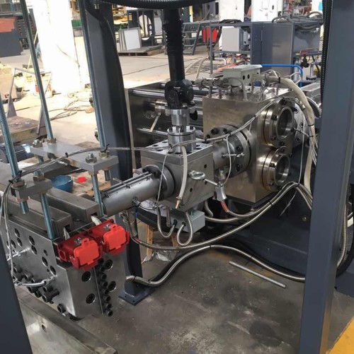 羞羞视频在线免费观看熔體泵+雙柱換網器 PET打包帶生產線2